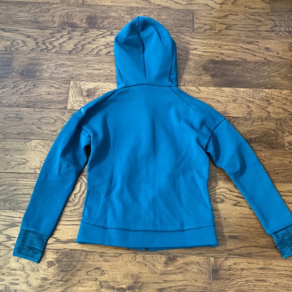 adidas jacket - Picture 5 of 9